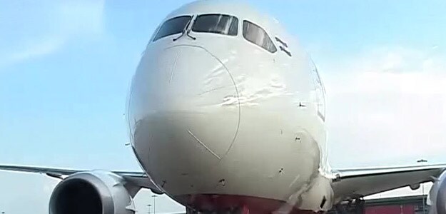 Air India puts Dreamliner planes for sale, leaseback Air India puts Dreamliner planes for sale, leaseback