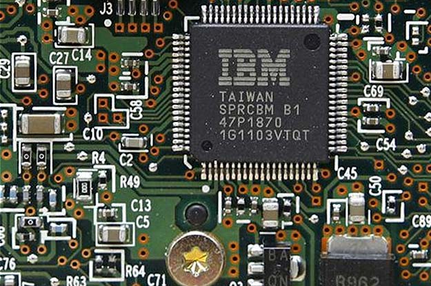 IBM's 2013 outlook raises hopes for more tech spending IBM's 2013 outlook raises hopes for more tech spending