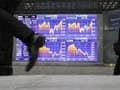 Nikkei hits fresh 5-1/2 year high on weaker yen