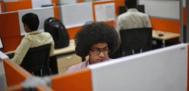 Running late to work can get you fired: report Running late to work can get you fired: report