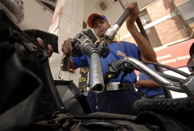 Government May Introduce 30% Green Tax on Diesel Vehicles Soon Government May Introduce 30% Green Tax on Diesel Vehicles Soon