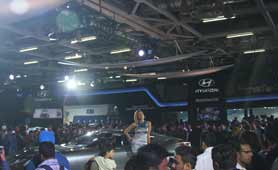 2014 Auto Expo: 60000 visitors on Day 1, as doors open to public