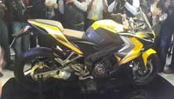 2014 Auto Expo- Bajaj unveiled two new Pulsars
