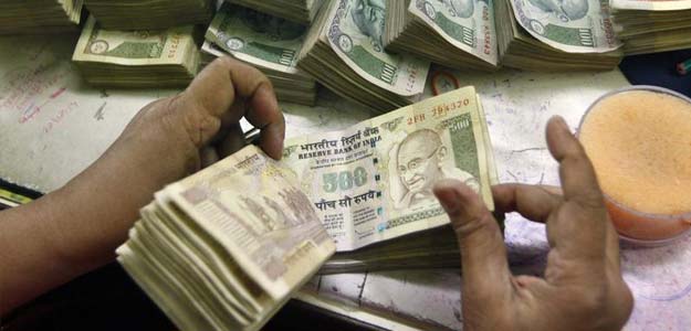 Don't levy penalty on savings account: RBI to banks