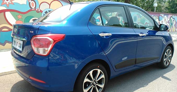 Hyundai Xcent Review - Side profile