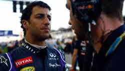 2014 F1 Chinese Grand Prix: Ricciardo goes fastest in a wet FP3