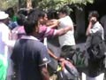 पश्चिम बंगाल में चुनाव अधिकारियों के साथ मारपीट, आरोप ममता की पार्टी के कार्यकर्ताओं पर
