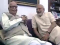 आडवाणी से मिले नरेंद्र मोदी, सरकार गठन पर बीजेपी के शीर्ष नेताओं के साथ मुलाकातों का दौर