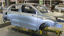 Fiat Shows Off Production Body of the 500X