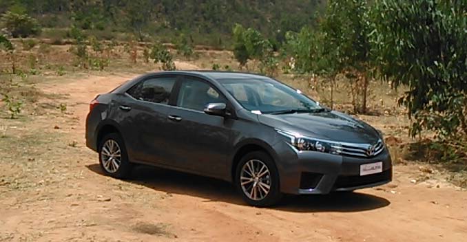First Drive: 2014 Corolla Altis
