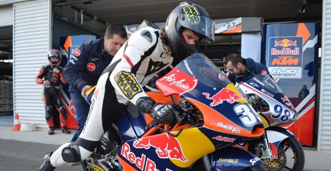 KTM CEO Stefan Pierer announced that the Austrian company will participate in the MotoGP World Championship in 2017. The company will bring a brand new machine featuring a V4 engine that will be called the KTM RC16.