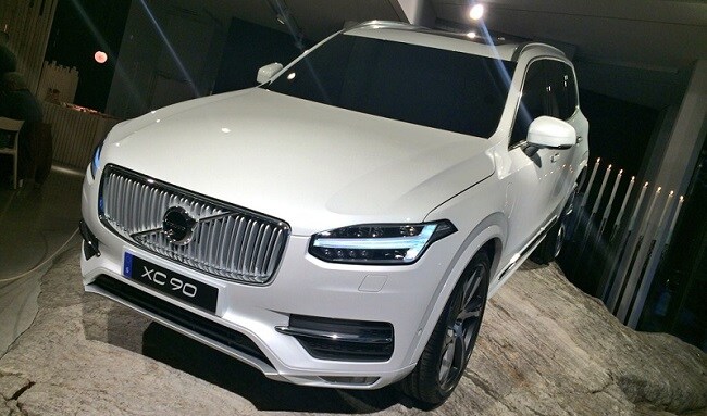 All New Volvo XC90 front-side profile