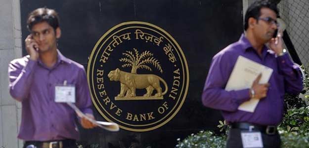 RBI Cuts Minimum Maturity Period for Offshore Rupee Debt