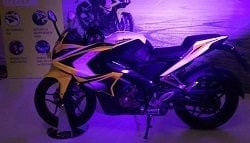 The bike has already been spotted several times, but a recently spy picture reveals some interesting details. As you can see in the picture, the bike has ABS tone rings on the wheel, assuring that there could be an ABS variant as well on offer.