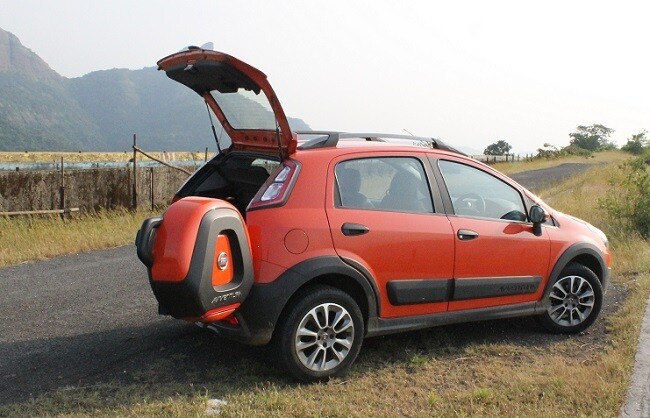 Fiat Avventura rear profile