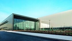 Jaguar Land Rover Opens New Engine Plant