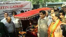 New Safe E-Rickshaws Launched in Delhi