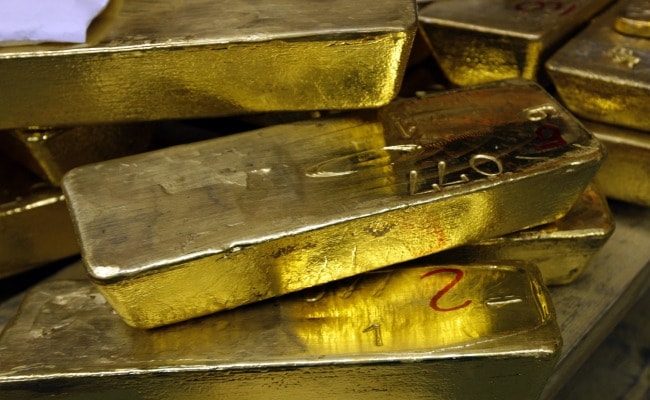 7 Kg Gold Biscuits Seized at Hyderabad Airport