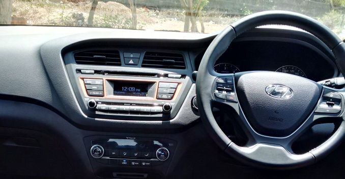 Hyundai i20 Active Crossover Interiors