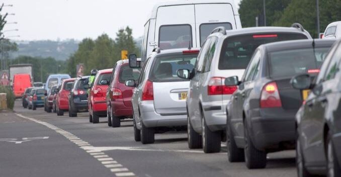 Paris Enforces Day-Long Partial Driving Ban; 50 Per Cent Cars to Go Off Roads