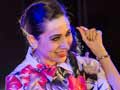 Karishma Kapoor Dances with School Children