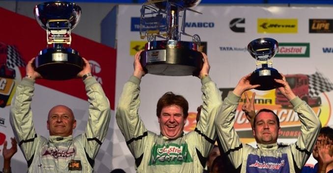 Team Castrol Vecton's Stuart Oliver won the rain-hit 2015 T1 Prima Truck Racing. He started second on the grid, and went on to clinch the title for the second time in the 16-lap race.