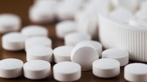 Hooked on Painkillers? It Could Lead to Heart Attack Risk