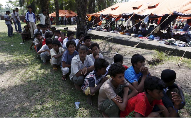 Myanmar Navy Carries Out First Rescue of Migrant Boat: Official