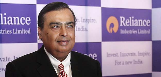 Reliance Retail Lines up Big Push in E-Commerce Space - mukesh-ambani_625x300_51434104113