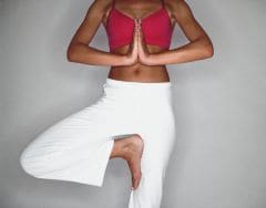 A Love Affair With the Yoga Mat: 5 International Celebs Who Swear by Yoga