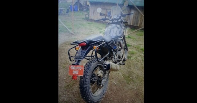 Royal Enfield Himalayan rear-side