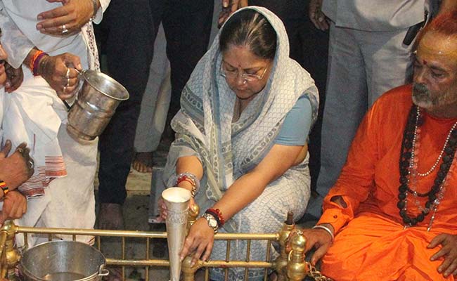 Amid Controversies, Vasundhara Raje's Temple Visits Spark Buzz