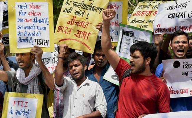 Chargesheet Against 35 FTII Students For Last Year's Protests