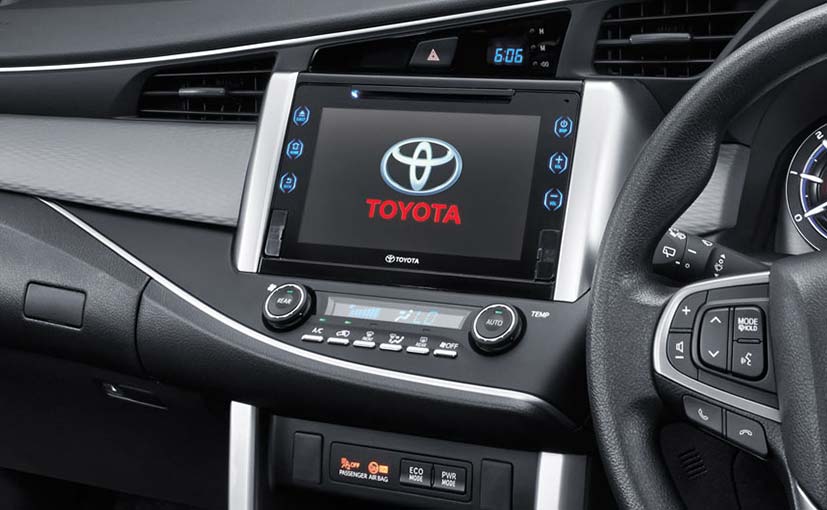 Toyota Innova 2016 Dashboard