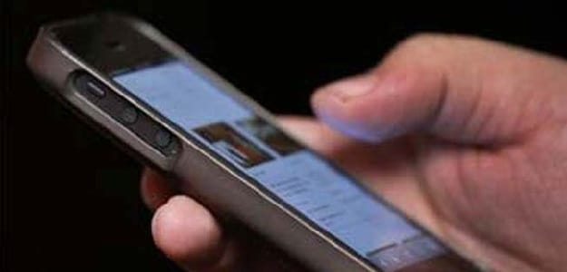 RBI To Make Funds Transfer Via Smartphones Easier