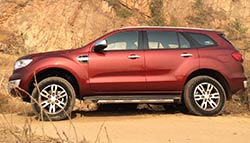 2016 Ford Endeavour Review