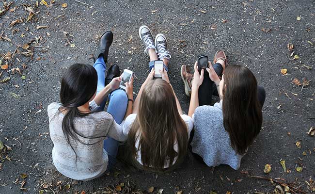'India's  urban children spend 4 hours on mobile internet per day' - Hindustan Times