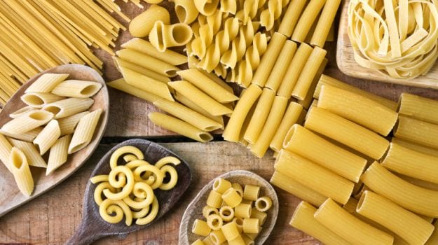 What are the names of some common types of pasta?