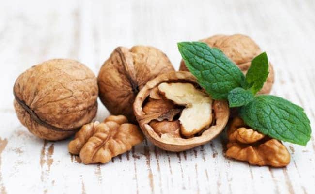 Walnuts May Help Fight Ageing Effects
