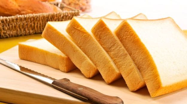 White Bread, Corn Flakes Intake Push Up Lung Cancer Risk