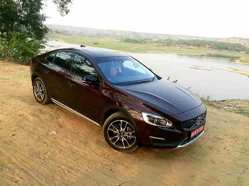 volvo s60 cross country 827x620