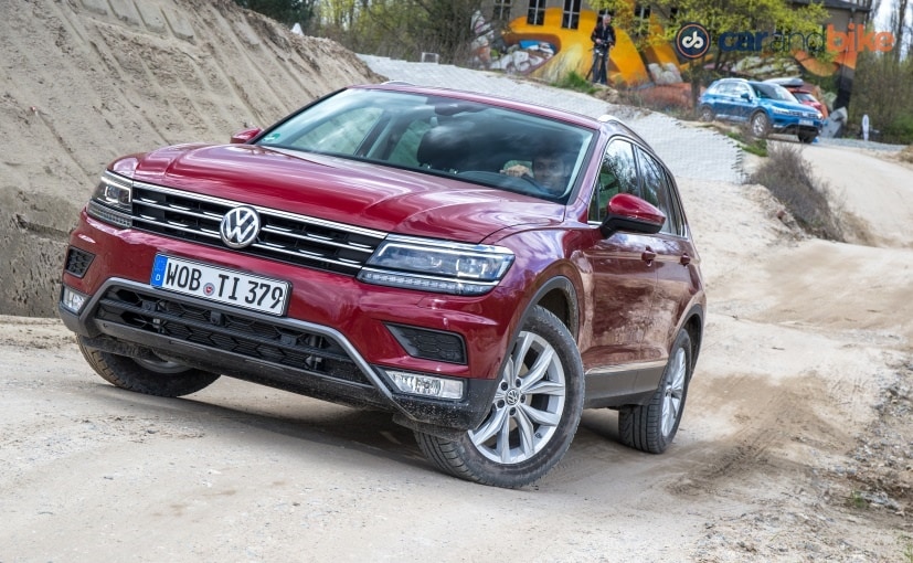 2016 Volkswagen Tiguan Front