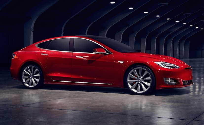 2017 Tesla Model S Facelift Side Profile