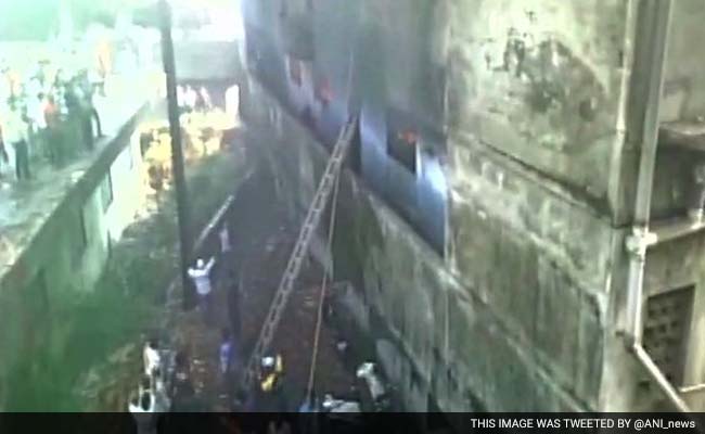Fire In Residential Building, Factory Near Mumbai; Many Feared Trapped Fire In Residential Building, Factory Near Mumbai; Many Feared Trapped