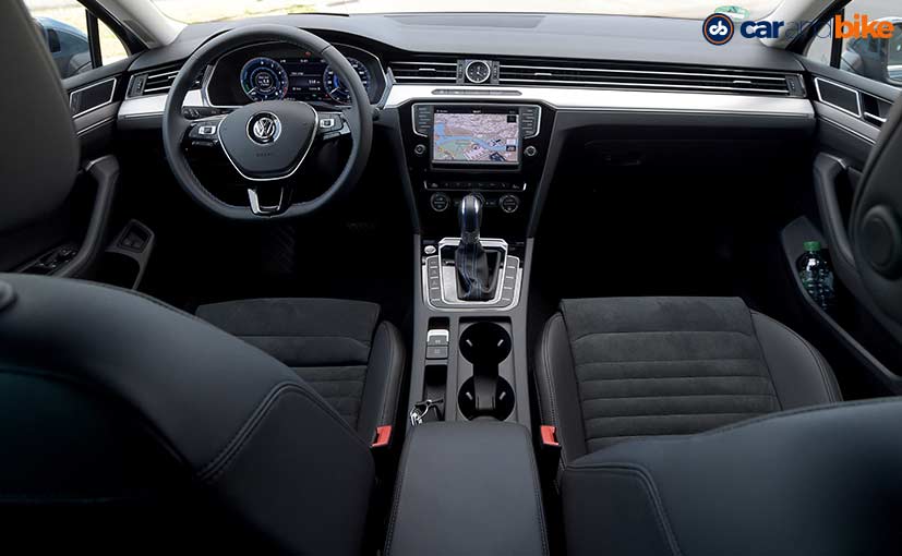Volkswagen Passat GTE Cabin