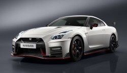 2017 Nissan GT-R Nismo Makes its Official Debut
