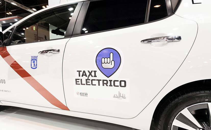 nissan electric taxi 827x510