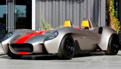 Jannarelly Design 1 Roadster Makes its First Public Appearance in Dubai