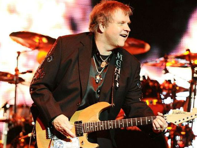 Singer Meat Loaf Collapses During Concert In Canada Ndtv Movies