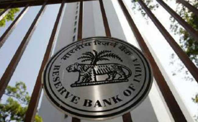 Accept Rs 500, Rs 1,000 Notes Only After Careful Scrutiny: RBI